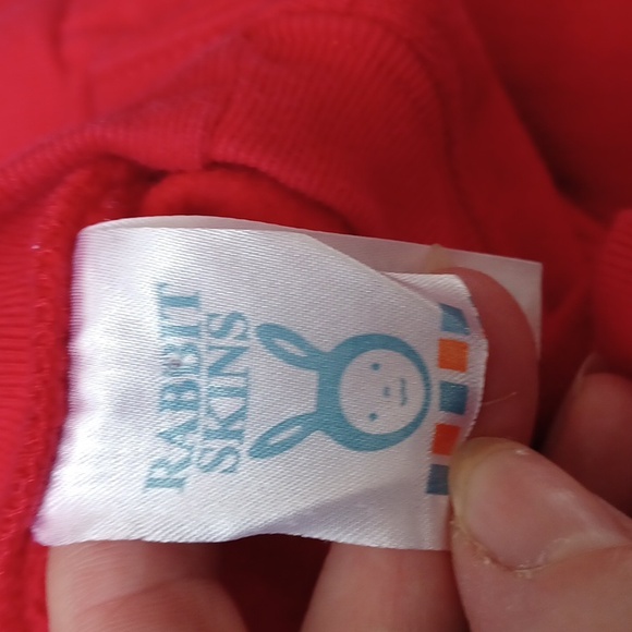 4/$60 Red Kalahari Sweatshirt - Size 4 - Picture 4 of 5